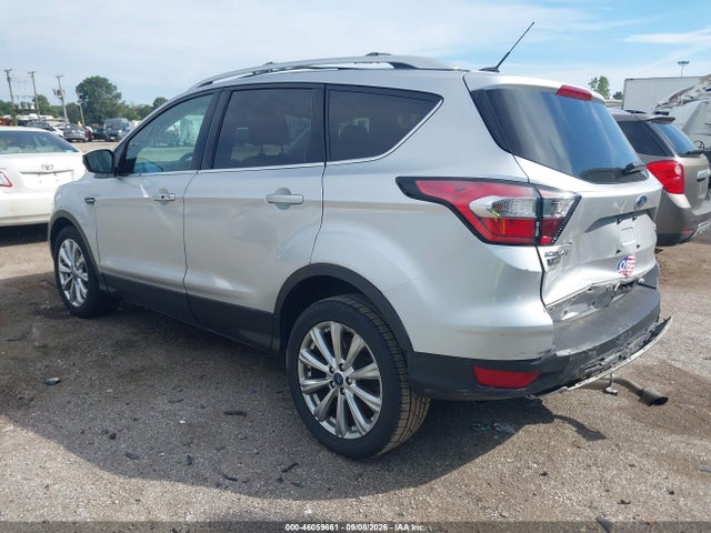 46059661 :رقم المزاد ، 1FMCU0JD7HUE22916 vin ، 2017 Ford Escape Titanium مزاد بيع