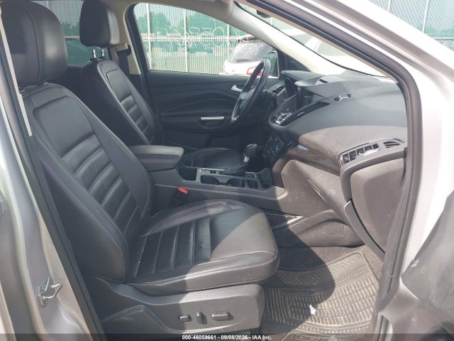 46059661 :رقم المزاد ، 1FMCU0JD7HUE22916 vin ، 2017 Ford Escape Titanium مزاد بيع