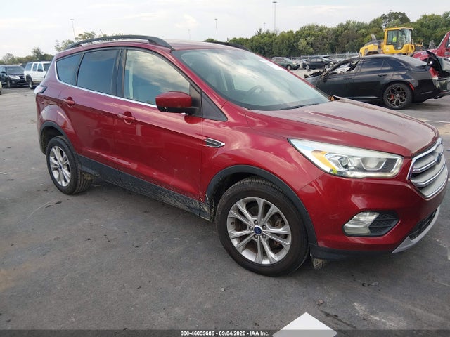 46059686 :رقم المزاد ، 1FMCU0GD6HUB99517 vin ، 2017 Ford Escape Se مزاد بيع