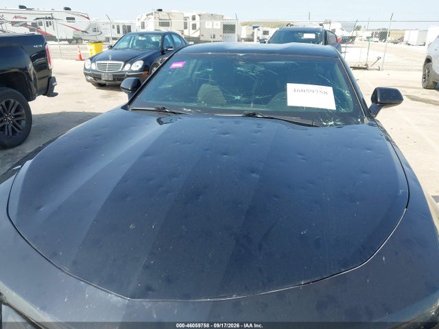 Chevrolet Camaro 1lt 2017 1G1FB1RS9H0119345 Image 6