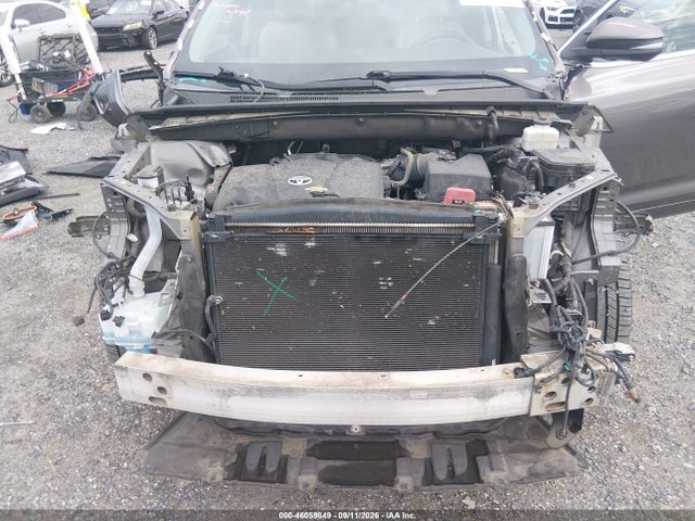 2017 Toyota Highlander Limited მანქანა იყიდება აუქციონზე, vin: 5TDDZRFH6HS410464, აუქციონის ნომერი: 46059849