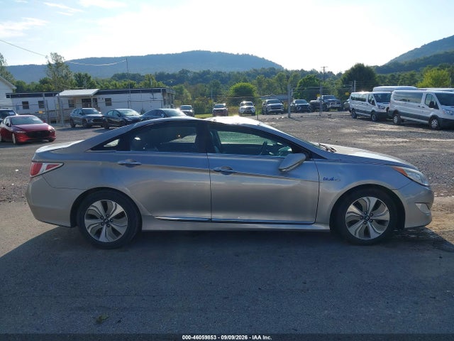 Auction sale of the 2013 Hyundai Sonata Hybrid Limited, vin: KMHEC4A45DA080994, lot number: 46059853