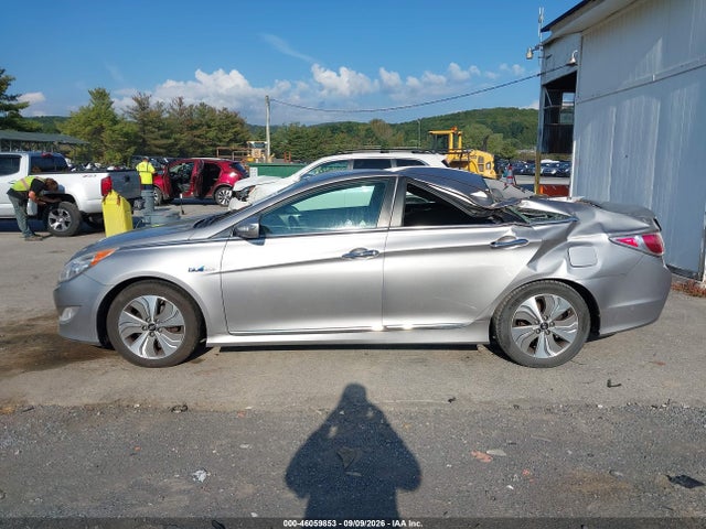 Auction sale of the 2013 Hyundai Sonata Hybrid Limited, vin: KMHEC4A45DA080994, lot number: 46059853