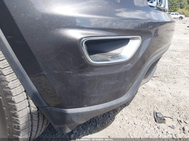 Продажа на аукционе авто 2017 Jeep Grand Cherokee Laredo 4x4, vin: 1C4RJFAG5HC730693, номер лота: 46059903