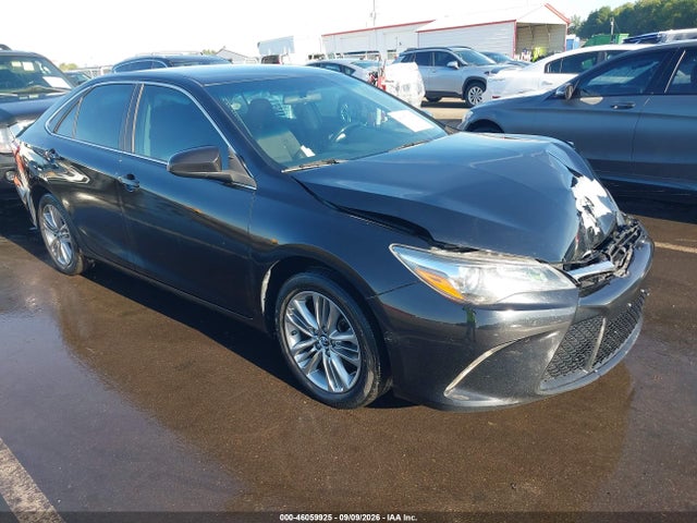 46059925 :رقم المزاد ، 4T1BF1FK5HU334997 vin ، 2017 Toyota Camry Se مزاد بيع