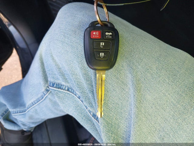 46059925 :رقم المزاد ، 4T1BF1FK5HU334997 vin ، 2017 Toyota Camry Se مزاد بيع