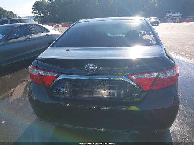 46059925 :رقم المزاد ، 4T1BF1FK5HU334997 vin ، 2017 Toyota Camry Se مزاد بيع