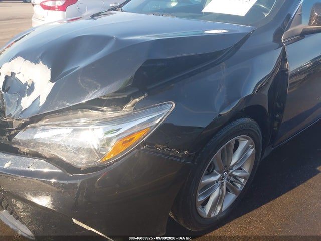 46059925 :رقم المزاد ، 4T1BF1FK5HU334997 vin ، 2017 Toyota Camry Se مزاد بيع