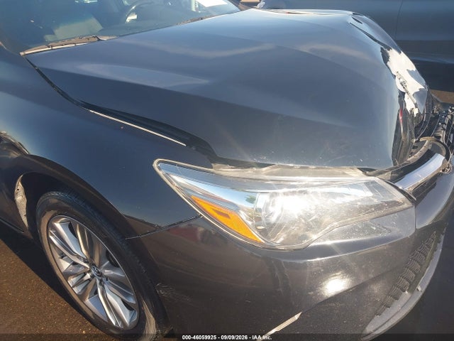 46059925 :رقم المزاد ، 4T1BF1FK5HU334997 vin ، 2017 Toyota Camry Se مزاد بيع