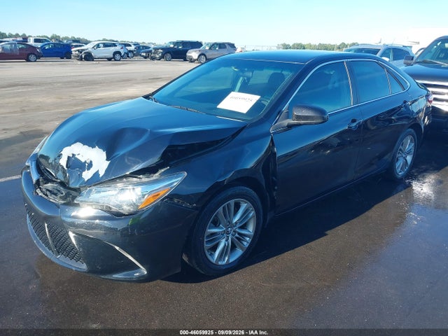 46059925 :رقم المزاد ، 4T1BF1FK5HU334997 vin ، 2017 Toyota Camry Se مزاد بيع