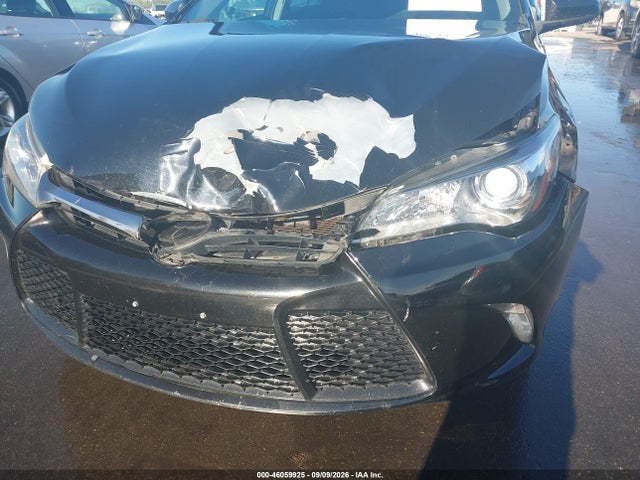 46059925 :رقم المزاد ، 4T1BF1FK5HU334997 vin ، 2017 Toyota Camry Se مزاد بيع