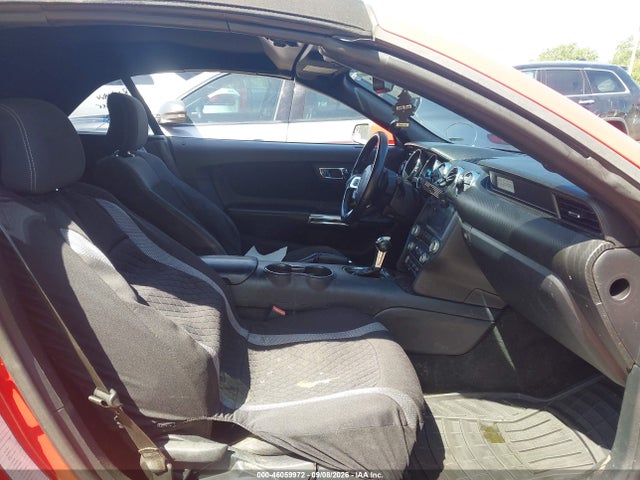 2015 Ford Mustang V6 მანქანა იყიდება აუქციონზე, vin: 1FATP8EM4F5333595, აუქციონის ნომერი: 46059972