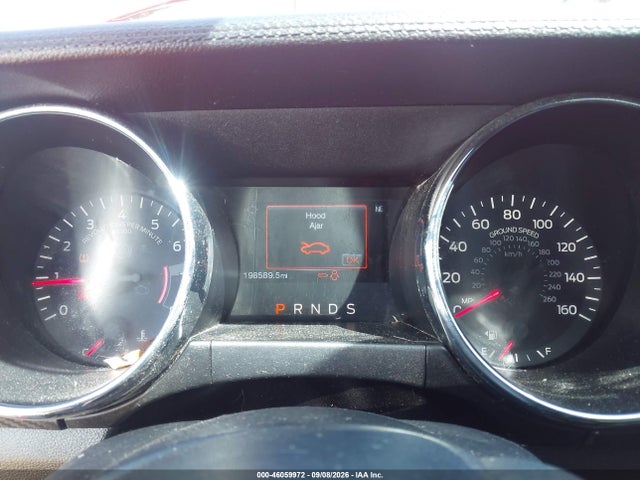2015 Ford Mustang V6 მანქანა იყიდება აუქციონზე, vin: 1FATP8EM4F5333595, აუქციონის ნომერი: 46059972