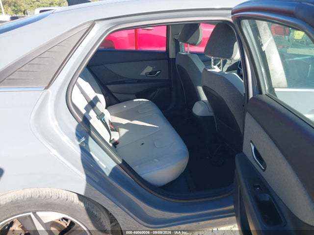 Продажа на аукционе авто 2021 Hyundai Elantra Limited, vin: KMHLP4AG1MU172589, номер лота: 46060006