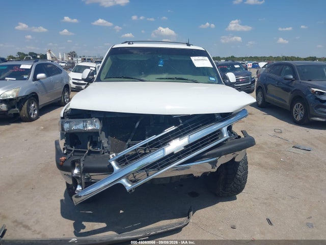 46060066 :رقم المزاد ، 1GNEC13Z94J329428 vin ، 2004 Chevrolet Tahoe Lt مزاد بيع