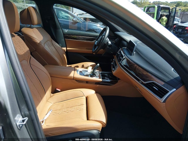 Продажа на аукционе авто 2021 Bmw 750i Xdrive, vin: WBA7U2C04MCF65379, номер лота: 46060199
