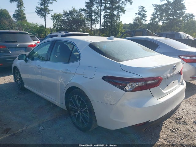 46060221 :رقم المزاد ، 4T1F31AK2NU580838 vin ، 2022 Toyota Camry Xle Hybrid مزاد بيع