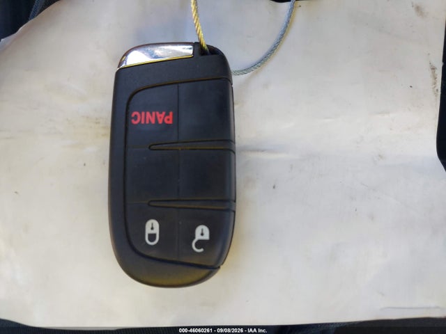 46060261 :رقم المزاد ، ZACNJBBB4KPJ87332 vin ، 2019 Jeep Renegade Altitude 4x4 مزاد بيع