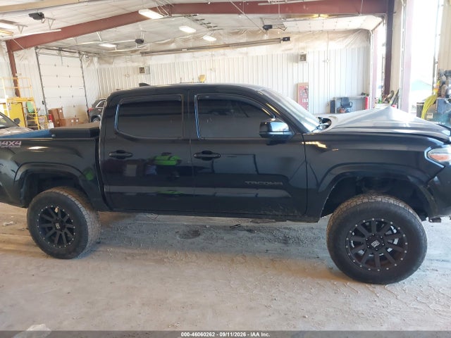 Продаж на аукціоні авто 2016 Toyota Tacoma Sr5 V6, vin: 3TMCZ5AN3GM008515, номер лоту: 46060262