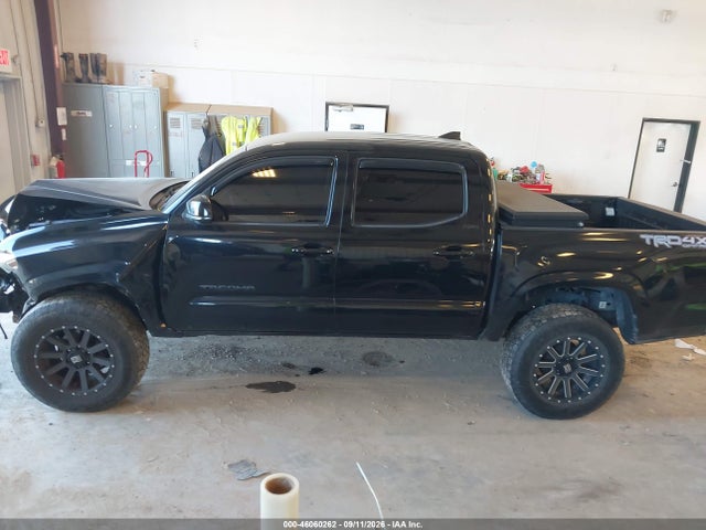 Продаж на аукціоні авто 2016 Toyota Tacoma Sr5 V6, vin: 3TMCZ5AN3GM008515, номер лоту: 46060262