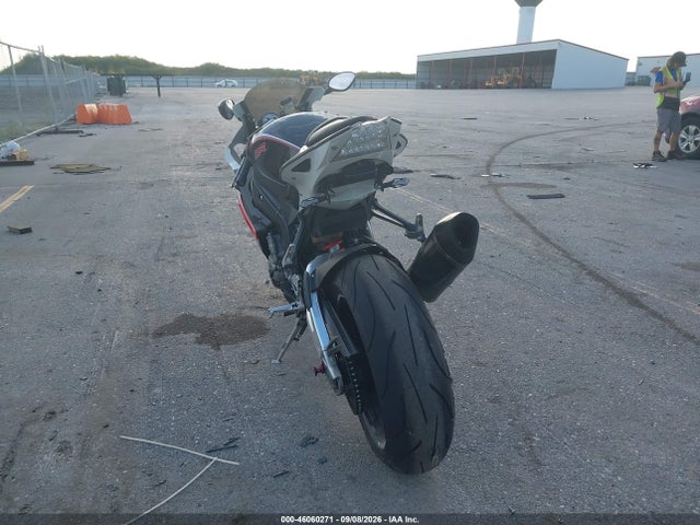 BMW S 1000 Rr 2014 WB105340XEZL19239 Image 3