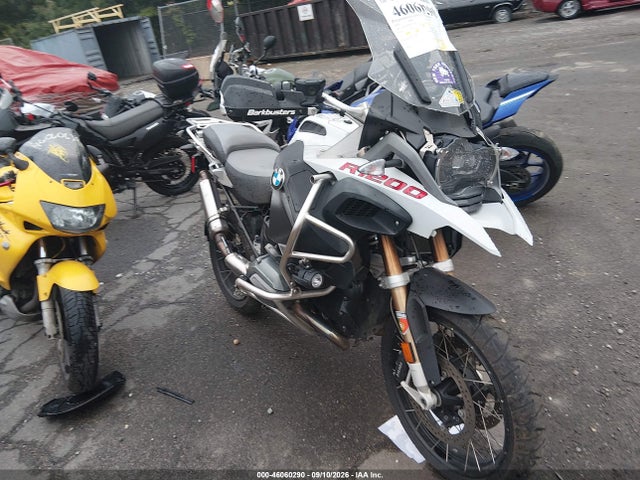 Продажа на аукционе авто 2016 Bmw R1200 Gs Adventure, vin: WB10A1206GZ666573, номер лота: 46060290