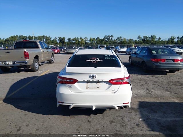 46060291 :رقم المزاد ، JTNB11HK0J3070109 vin ، 2018 Toyota Camry Se مزاد بيع