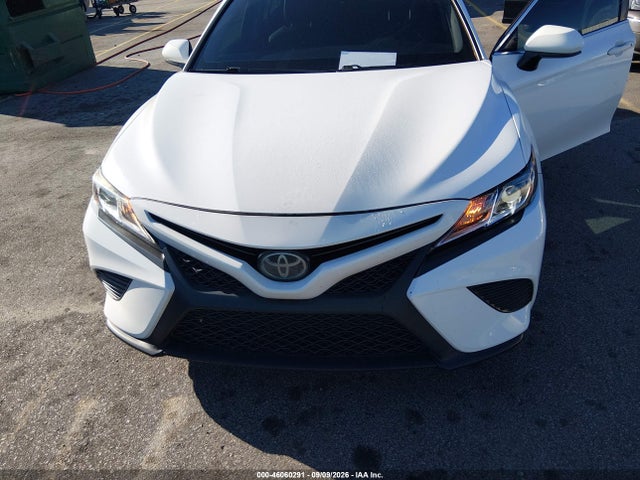 46060291 :رقم المزاد ، JTNB11HK0J3070109 vin ، 2018 Toyota Camry Se مزاد بيع