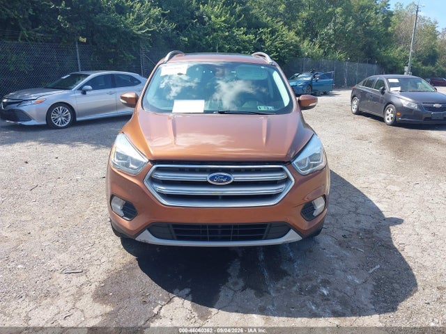 1FMCU9JD8HUC06383 Ford Escape Titanium