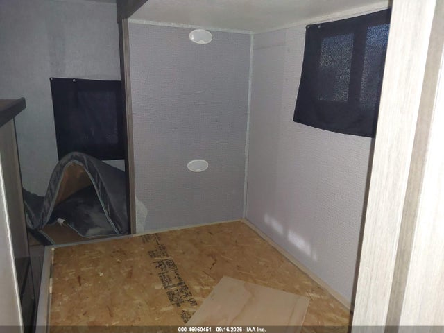 Продажа на аукционе авто 2020 Crossroads Other, vin: 4YDT32S24L6360563, номер лота: 46060451