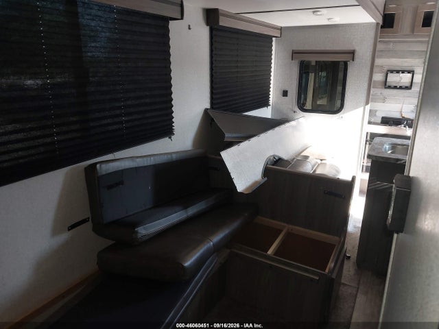 Продажа на аукционе авто 2020 Crossroads Other, vin: 4YDT32S24L6360563, номер лота: 46060451