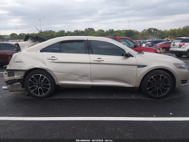 46060454 :رقم المزاد ، 1FAHP2E81HG105180 vin ، 2017 Ford Taurus Sel مزاد بيع