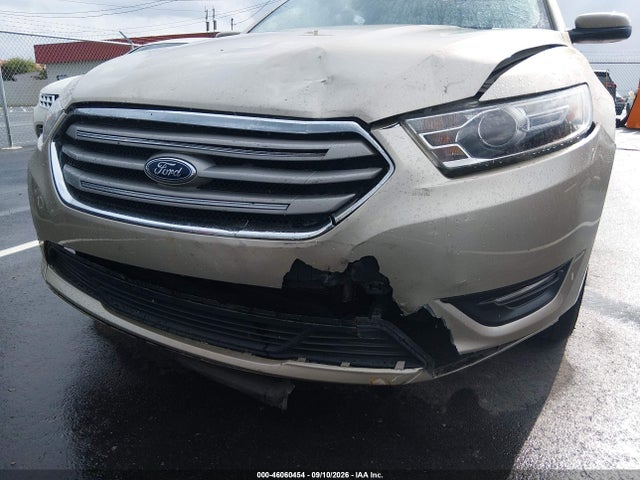 46060454 :رقم المزاد ، 1FAHP2E81HG105180 vin ، 2017 Ford Taurus Sel مزاد بيع