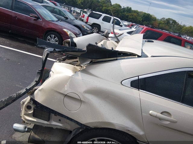 46060454 :رقم المزاد ، 1FAHP2E81HG105180 vin ، 2017 Ford Taurus Sel مزاد بيع