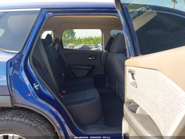 46060485 :رقم المزاد ، 5N1BT3BA4PC896749 vin ، 2023 Nissan Rogue Sv Fwd مزاد بيع