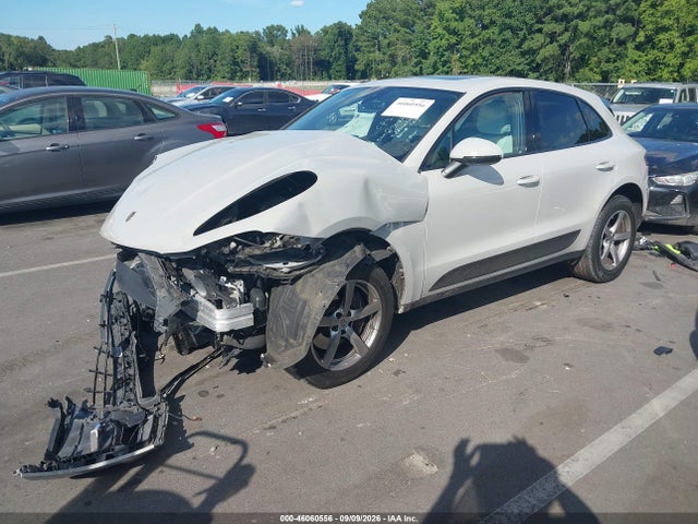 46060556 :رقم المزاد ، WP1AA2A52MLB12681 vin ، 2021 Porsche Macan مزاد بيع