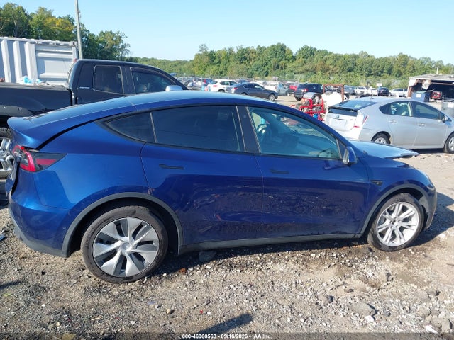 Продаж на аукціоні авто 2022 Tesla Model Y Long Range Dual Motor All-wheel Drive, vin: 7SAYGAEE7NF465220, номер лоту: 46060563