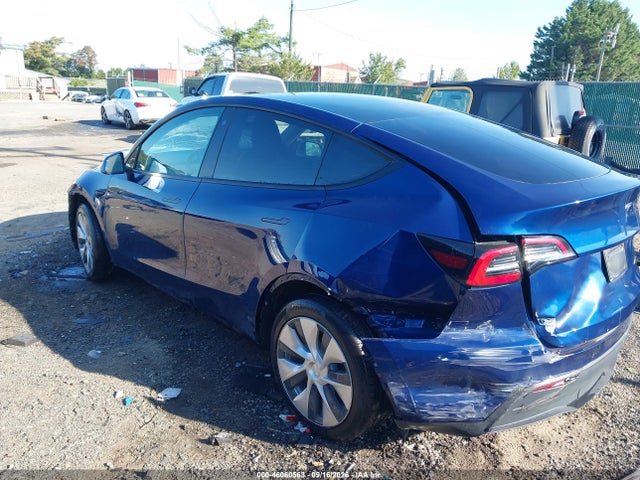 Продаж на аукціоні авто 2022 Tesla Model Y Long Range Dual Motor All-wheel Drive, vin: 7SAYGAEE7NF465220, номер лоту: 46060563