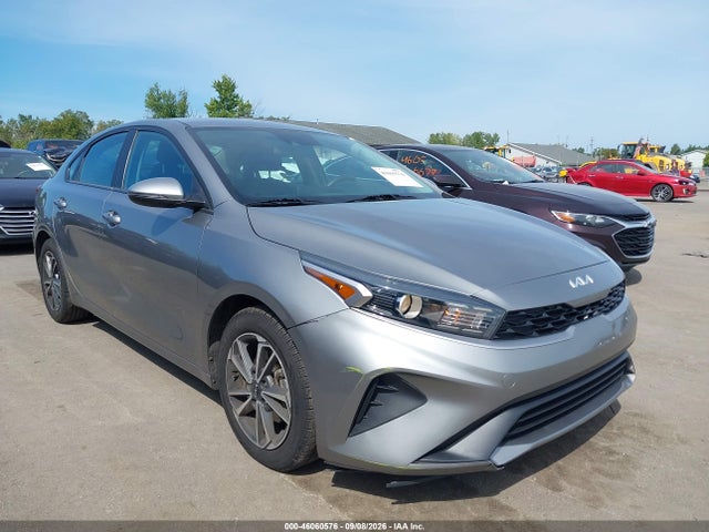 2022 Kia Forte Lxs მანქანა იყიდება აუქციონზე, vin: 3KPF24AD5NE437066, აუქციონის ნომერი: 46060576