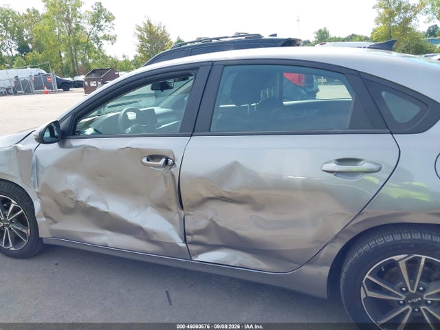 2022 Kia Forte Lxs მანქანა იყიდება აუქციონზე, vin: 3KPF24AD5NE437066, აუქციონის ნომერი: 46060576