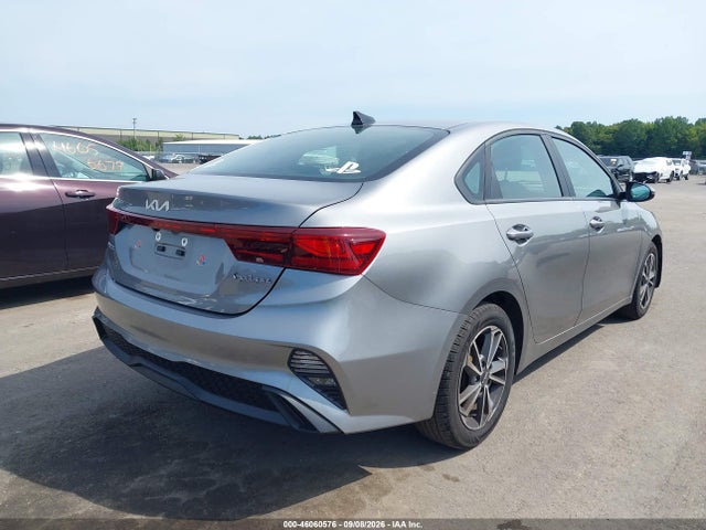 2022 Kia Forte Lxs მანქანა იყიდება აუქციონზე, vin: 3KPF24AD5NE437066, აუქციონის ნომერი: 46060576
