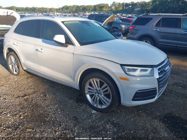 46060622 :رقم المزاد ، WA1BNAFY6K2085585 vin ، 2019 Audi Q5 45 Premium مزاد بيع