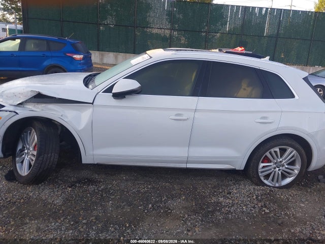 46060622 :رقم المزاد ، WA1BNAFY6K2085585 vin ، 2019 Audi Q5 45 Premium مزاد بيع