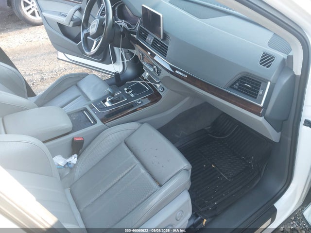 46060622 :رقم المزاد ، WA1BNAFY6K2085585 vin ، 2019 Audi Q5 45 Premium مزاد بيع