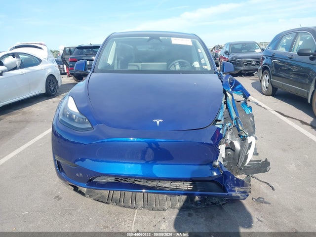Продажа на аукционе авто 2024 Tesla Model Y, vin: 7SAYGDED1RF191950, номер лота: 46060632