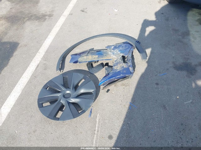 Продажа на аукционе авто 2024 Tesla Model Y, vin: 7SAYGDED1RF191950, номер лота: 46060632