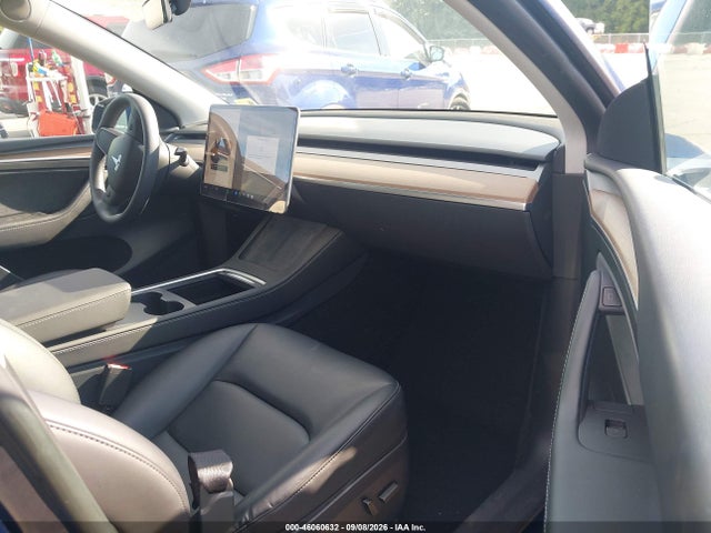 Продажа на аукционе авто 2024 Tesla Model Y, vin: 7SAYGDED1RF191950, номер лота: 46060632