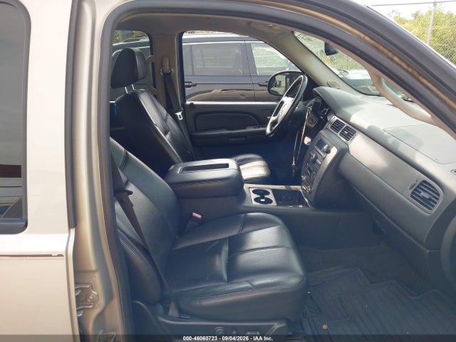 46060723 :رقم المزاد ، 3GNFK12328G190447 vin ، 2008 Chevrolet Avalanche 1500 Lt مزاد بيع