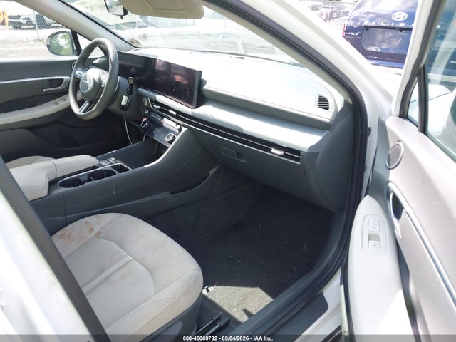 2025 Hyundai Sonata Sel მანქანა იყიდება აუქციონზე, vin: KMHL64JA8SA457240, აუქციონის ნომერი: 46060792