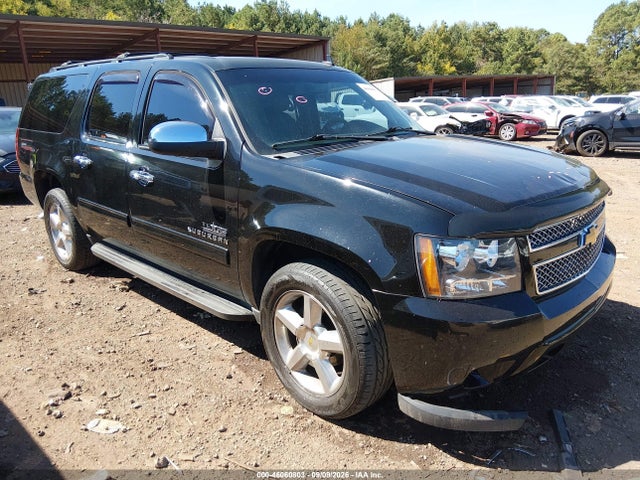 46060803 :رقم المزاد ، 1GNSCHE02DR101105 vin ، 2013 Chevrolet Suburban 1500 Ls مزاد بيع